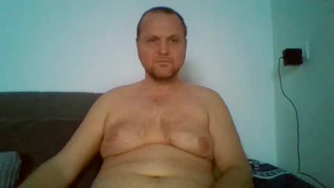 Snapshot of ferkooo111 chatting on 01-10-26, 03:41 Dorotheo online show from 01-10-26, 03:41