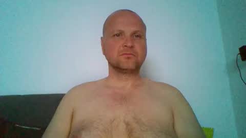 Snapshot of ferkooo111 chatting on 03-16-26, 04:07 Dorotheo online show from 03-16-26, 04:07