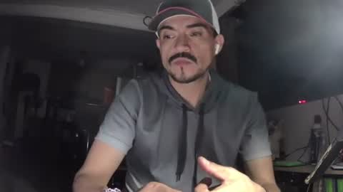 Snapshot of fernand89 chatting on 01-21-25, 06:00 fernand89 online show from 01-21-25, 06:00