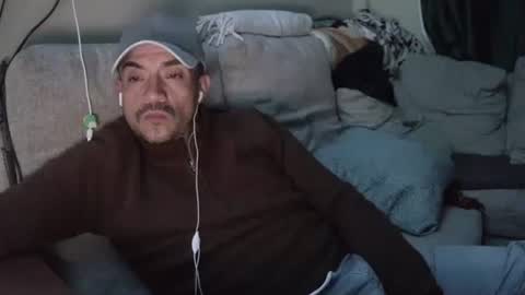 Snapshot of fernand89 chatting on 02-13-25, 06:52 fernand89 online show from 02-13-25, 06:52