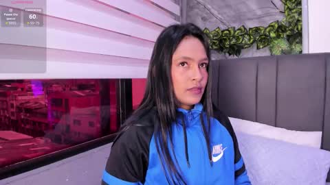 fernanda_liie_ online show from 11-24-25, 11:43