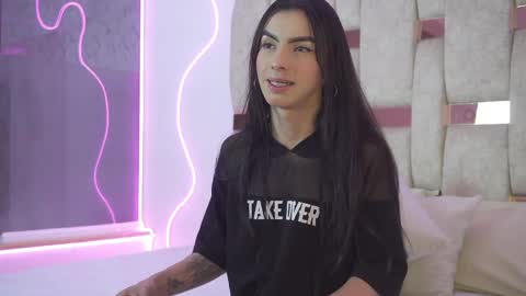 fernanda_thail_ online show from 04-06-26, 08:43