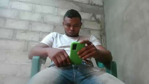 Snapshot of fernandez_latinblack chatting on 10-20-25, 01:33 fernandez_latinblack online show from 10-20-25, 01:33