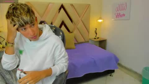 FER PHOENIX online show from 11-13-25, 03:27