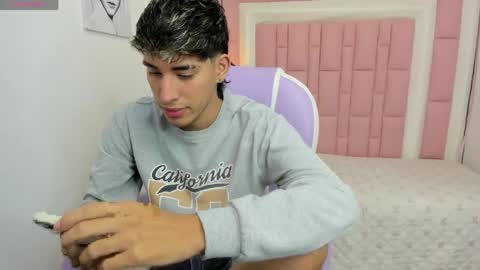 FER PHOENIX online show from 04-14-26, 03:45