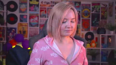 Rey online show from 12-07-24, 02:46