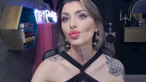 Sarah online show from 01-23-25, 06:14