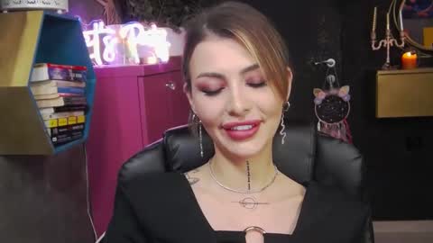 Sarah online show from 02-26-25, 07:38