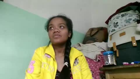 Snapshot of fetranialdy chatting on 09-28-25, 04:29 fetranialdy online show from 09-28-25, 04:29