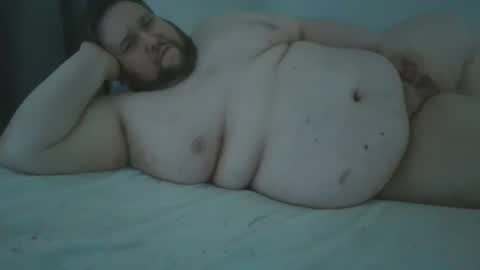 Snapshot of fettebifotze28h chatting on 10-17-25, 02:41 Cow Sow online show from 10-17-25, 02:41