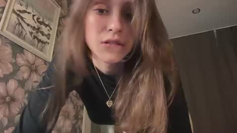 Lisa online show from 06-25-26, 03:38