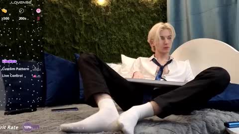 Thomas online show from 11-30-25, 07:51