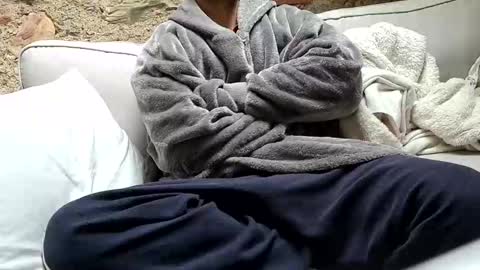 Snapshot of fidelio89 chatting on 01-18-25, 12:26 Fid online show from 01-18-25, 12:26