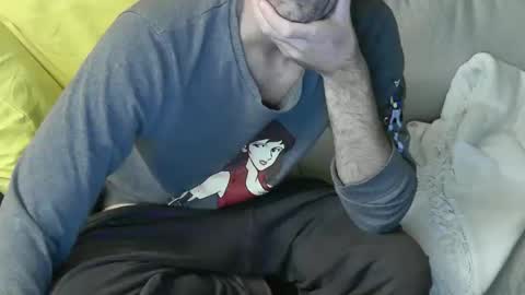 Snapshot of fidelio89 chatting on 10-14-25, 08:53 Fid online show from 10-14-25, 08:53