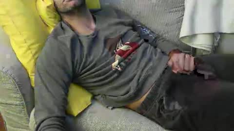 Snapshot of fidelio89 chatting on 10-21-25, 04:08 Fid online show from 10-21-25, 04:08