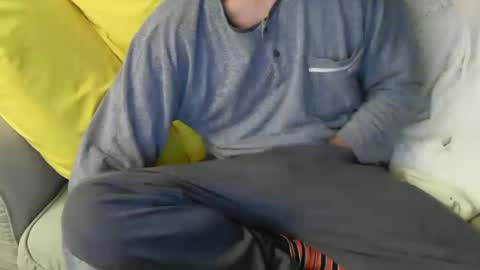 Snapshot of fidelio89 chatting on 10-27-25, 06:12 Fid online show from 10-27-25, 06:12