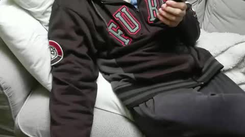 Snapshot of fidelio89 chatting on 12-04-25, 09:07 Fid online show from 12-04-25, 09:07