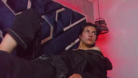   online show from 03-01-25, 05:49