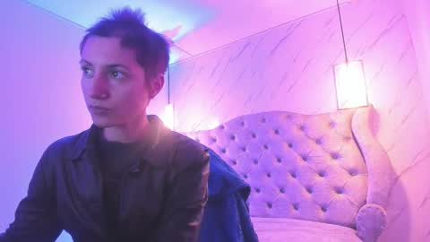   online show from 02-12-26, 12:00