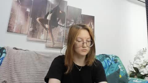 Snapshot of fiery__mary chatting on 05-08-26, 03:34 Mary online show from 05-08-26, 03:34