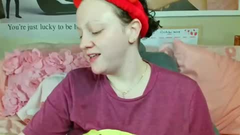 fieryminx67 online show from 10-26-25, 09:59