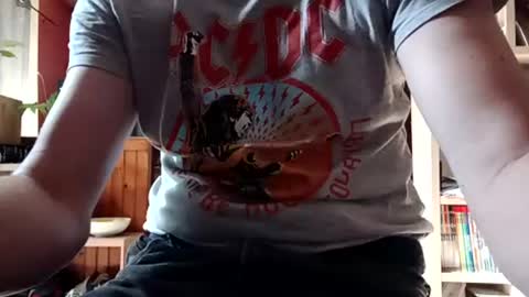 fifi010203 online show from 06-16-26, 07:00