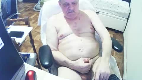 Snapshot of filhober chatting on 01-24-25, 01:45 filhober online show from 01-24-25, 01:45