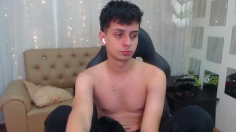 Snapshot of filipdaviex chatting on 12-17-24, 04:53 Filip David online show from 12-17-24, 04:53