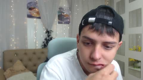 Snapshot of filipdaviex chatting on 01-25-25, 12:47 Filip David online show from 01-25-25, 12:47