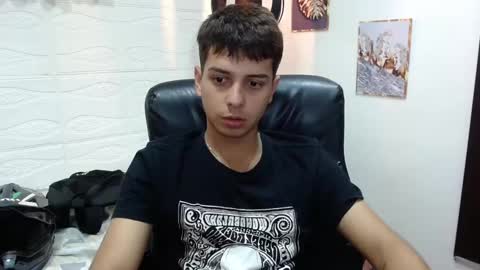 Snapshot of filipdaviex chatting on 02-16-25, 12:21 Filip David online show from 02-16-25, 12:21