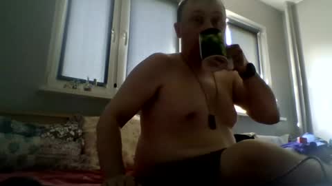 Snapshot of filipek757 chatting on 08-04-26, 02:52 filipek757 online show from 08-04-26, 02:52