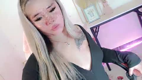 Snapshot of filipina_slutty69xxx chatting on 07-24-26, 05:55 Angela DONT FORGET TO FOLLOW AND GIVE ME APPRECIATION online show from 07-24-26, 05:55