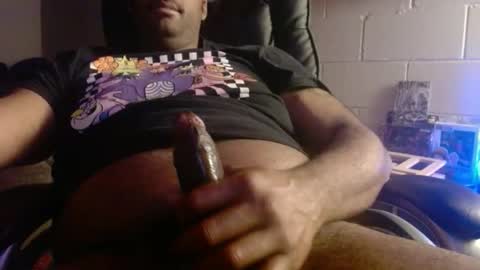 Snapshot of filisdude chatting on 04-16-26, 06:03 frank online show from 04-16-26, 06:03
