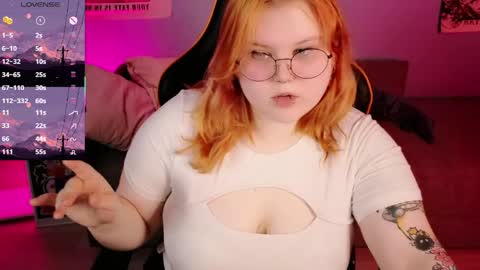 Snapshot of fillisfire chatting on 05-20-26, 10:21 - online show from 05-20-26, 10:21