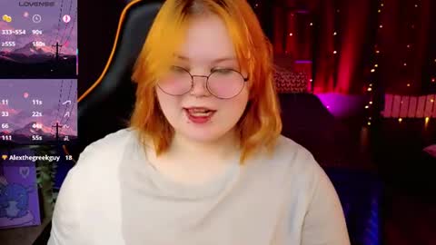 Snapshot of fillisfire chatting on 06-19-26, 07:23 - online show from 06-19-26, 07:23