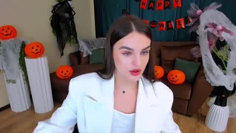 Amanda online show from 10-28-25, 10:08