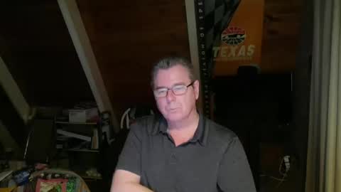 Snapshot of finderfiner chatting on 01-16-26, 10:30 finderfiner online show from 01-16-26, 10:30