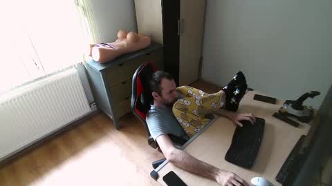 Jane and Findo online show from 02-25-25, 11:08