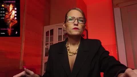 Lady online show from 12-14-25, 01:16