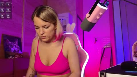 Lady online show from 05-27-26, 04:48