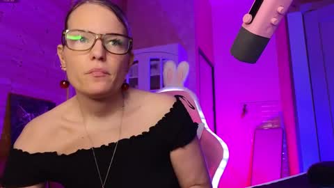 Lady online show from 06-05-26, 06:13