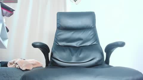 Snapshot of findomguyxxx chatting on 09-10-25, 09:42 FindomGuyXXX online show from 09-10-25, 09:42