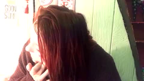 Snapshot of findommefoxi chatting on 02-13-25, 10:23 findommefoxi online show from 02-13-25, 10:23