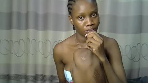 Snapshot of fine_queen12 chatting on 12-30-24, 03:02 fine_queen12 online show from 12-30-24, 03:02