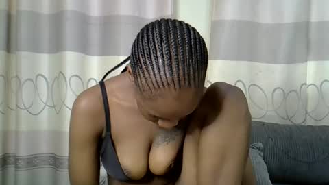 Snapshot of fine_queen12 chatting on 01-20-25, 05:04 fine_queen12 online show from 01-20-25, 05:04