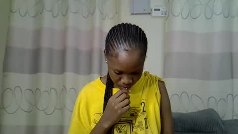 Snapshot of fine_queen12 chatting on 02-05-25, 10:30 fine_queen12 online show from 02-05-25, 10:30