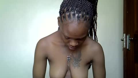 Snapshot of fine_queen12 chatting on 02-20-25, 06:39 fine_queen12 online show from 02-20-25, 06:39