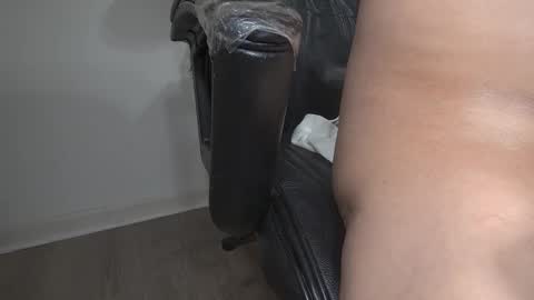 fineazzjohn online show from 02-10-25, 08:42