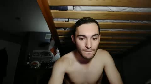 Snapshot of fingeringoutlife_22 chatting on 10-22-25, 06:18 Christian online show from 10-22-25, 06:18