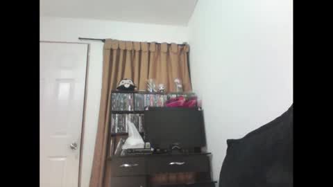 finnky1 online show from 10-25-25, 08:55